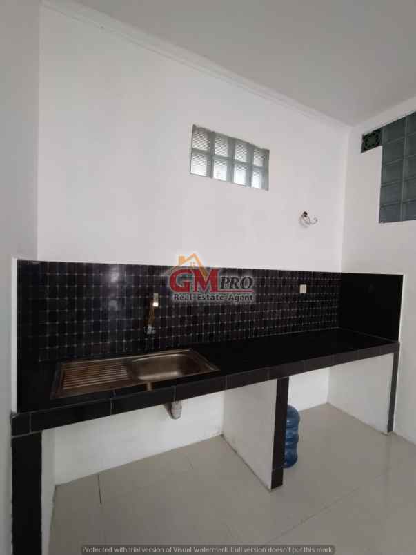 dijual rumah kawaluyaan indah