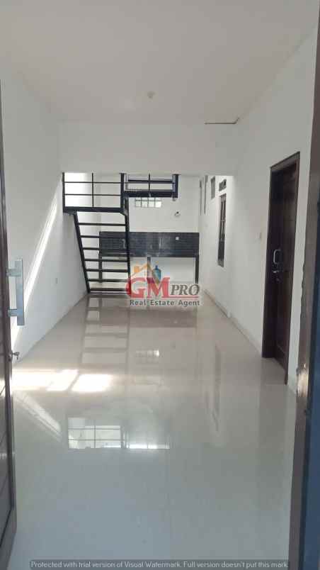 dijual rumah kawaluyaan indah