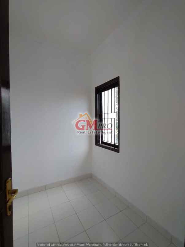 dijual rumah kawaluyaan indah