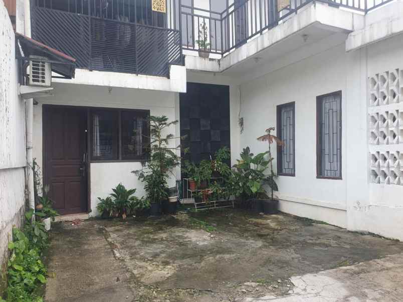 dijual rumah kebon sirih barat i kebon