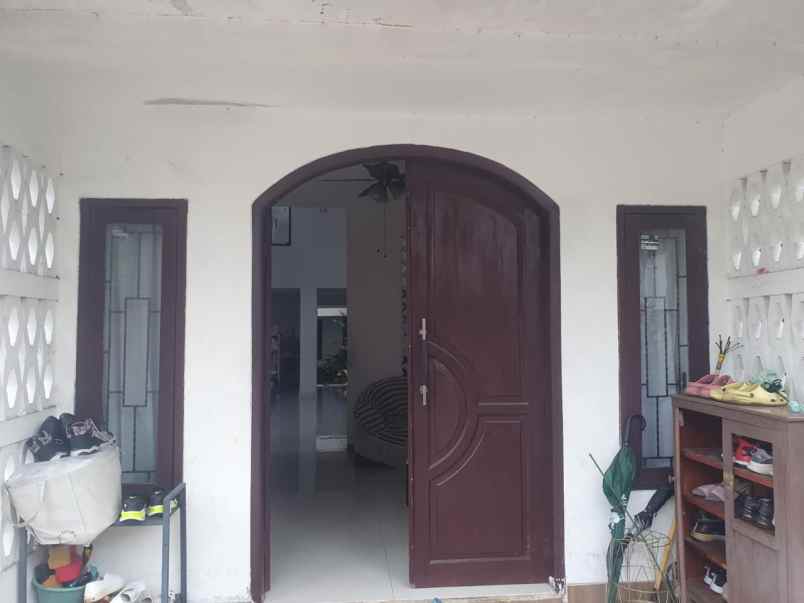dijual rumah kebon sirih barat i kebon
