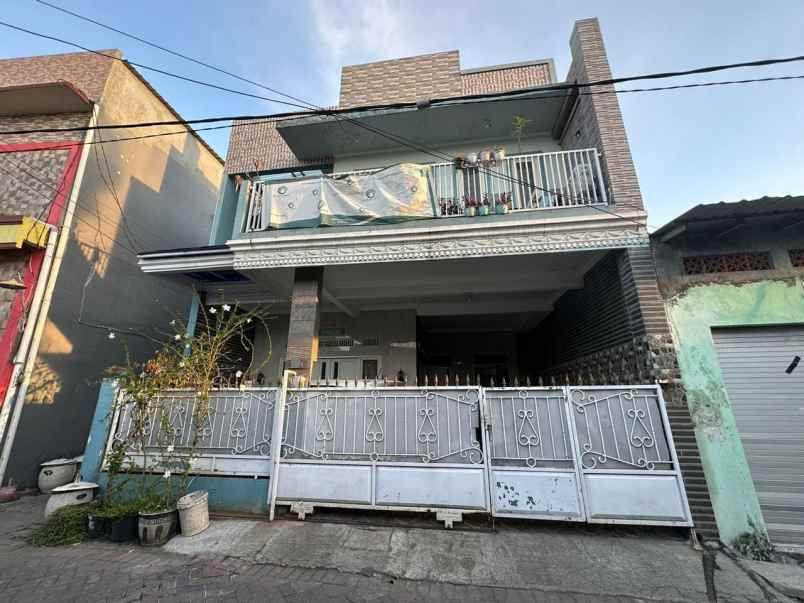 dijual rumah kebonsari