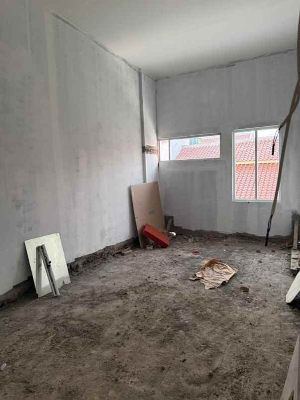 dijual rumah kelapa gading