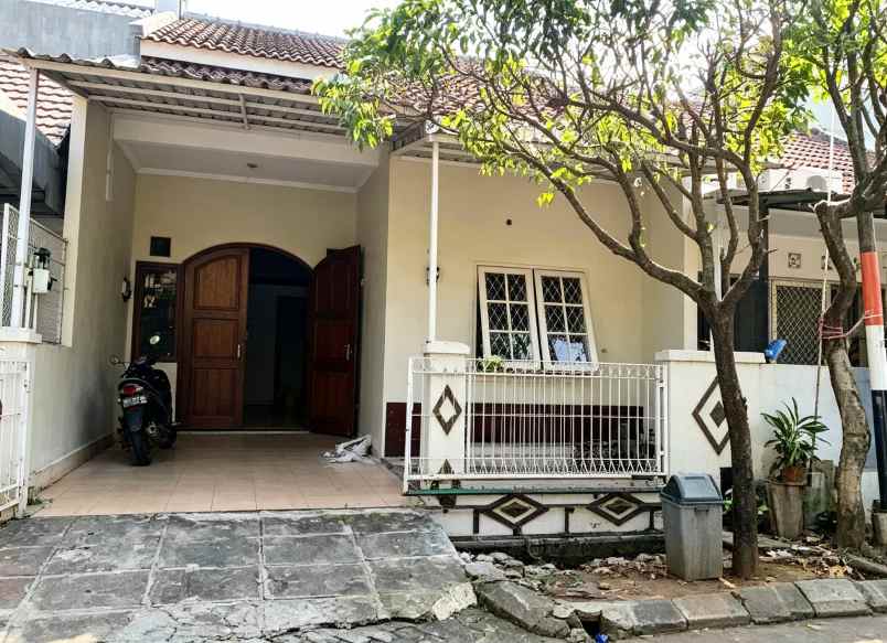 dijual rumah kemang pratama