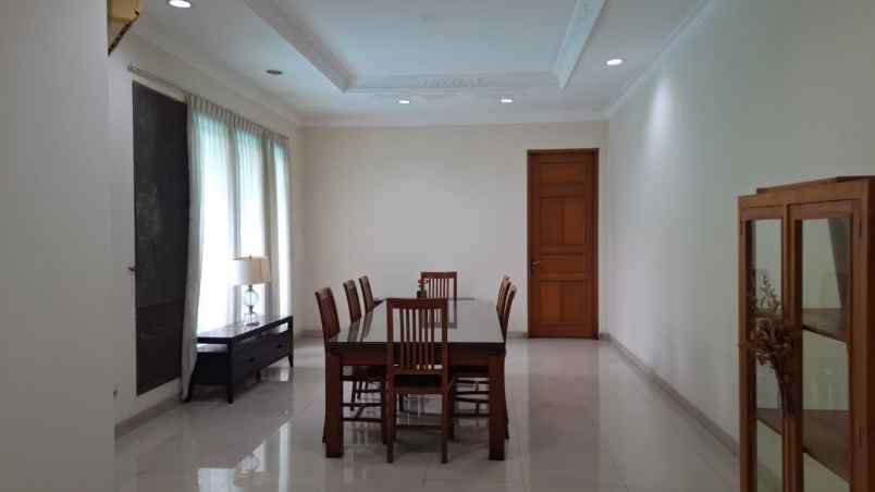 dijual rumah kemang timur