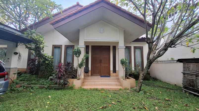 dijual rumah kemang timur