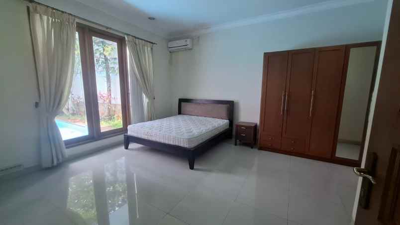 dijual rumah kemang timur