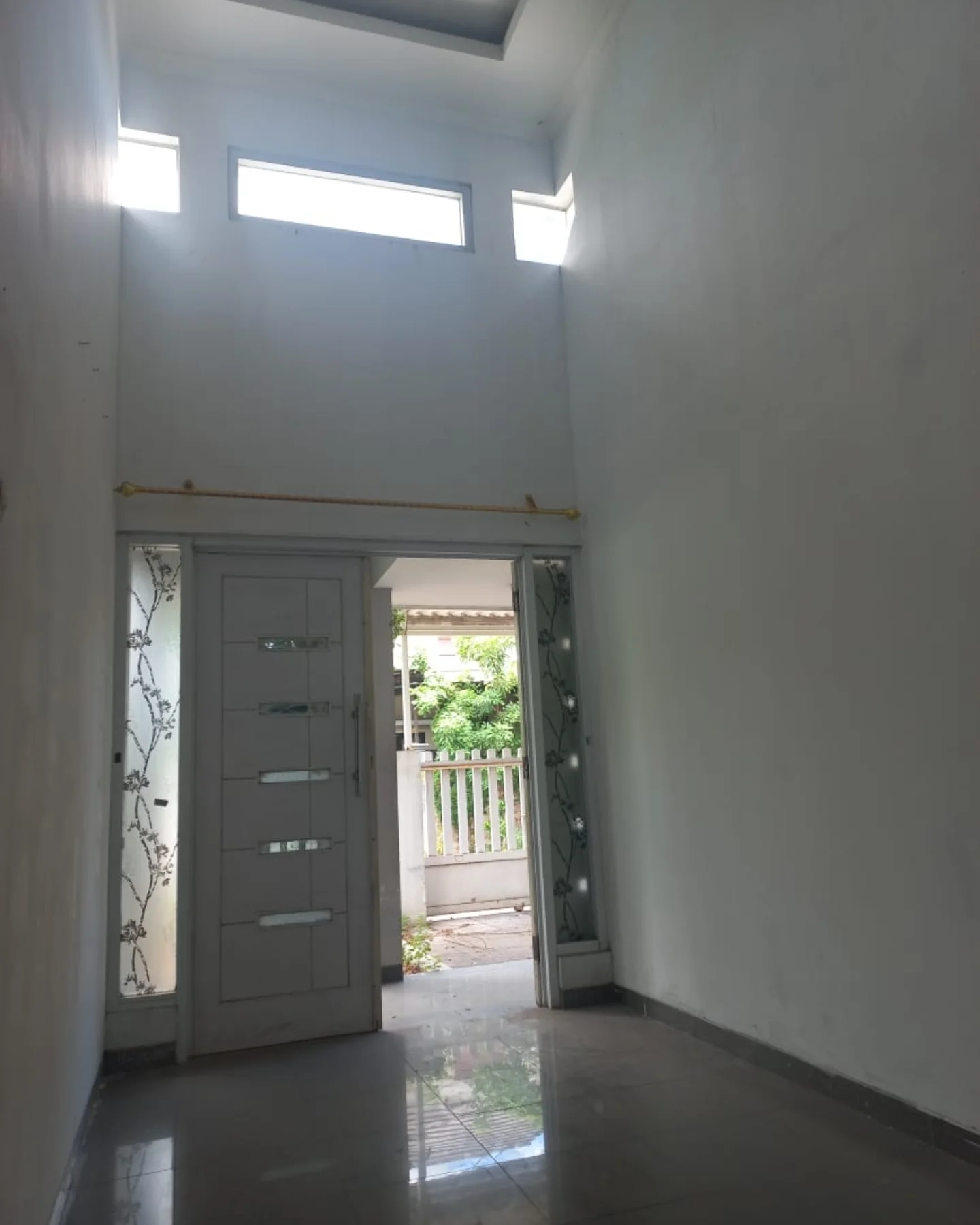 dijual rumah ketintang sarmada