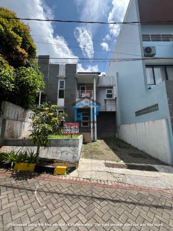 dijual rumah kolonel matsuri