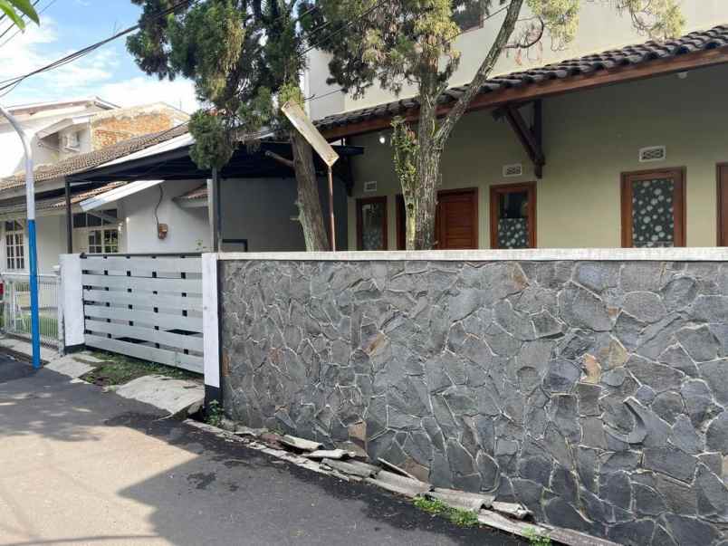 dijual rumah komp riung bandung