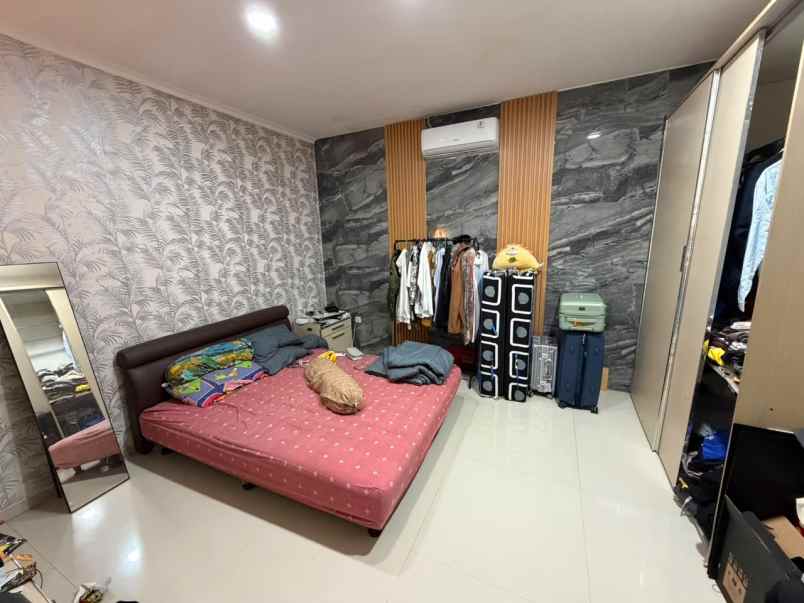 dijual rumah komp walikota gading
