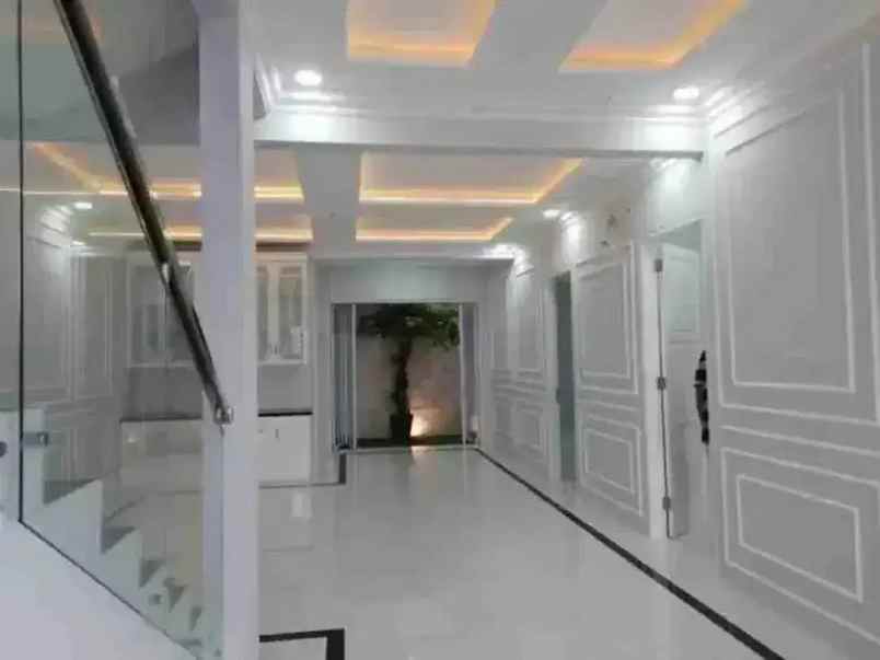 dijual rumah komplek abadi duren sawit