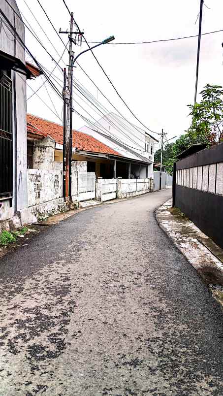 dijual rumah komplek bpk i bepeka 1