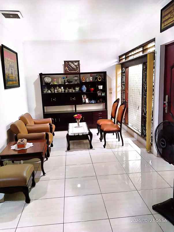 dijual rumah komplek bpk i bepeka 1