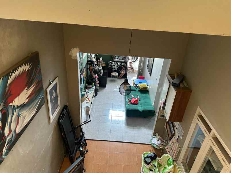 dijual rumah komplek buana ciwastra