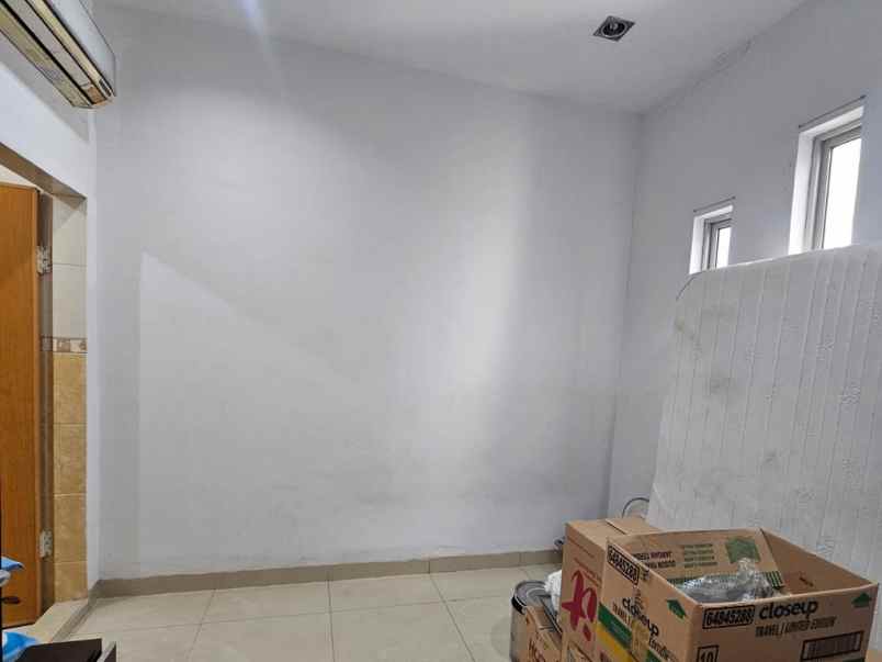 dijual rumah komplek cemara asri jalan lychee