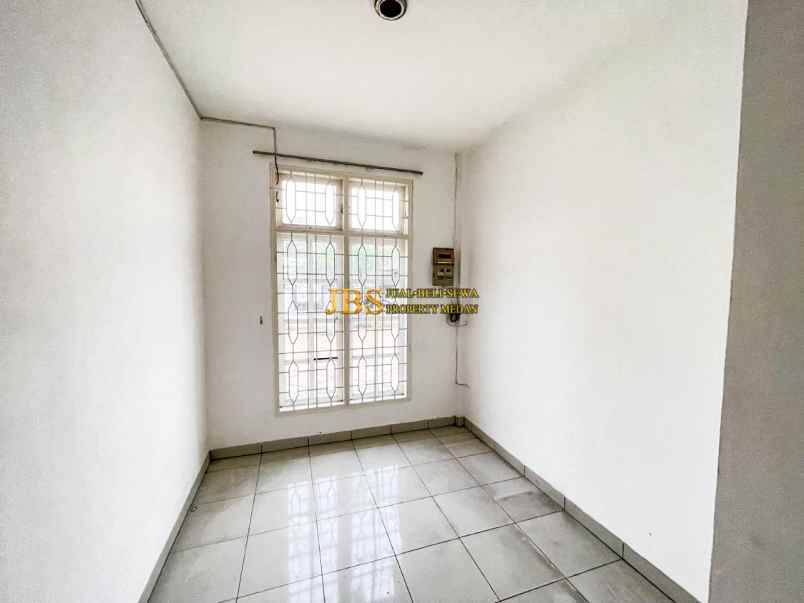 dijual rumah komplek citra wisata jalan