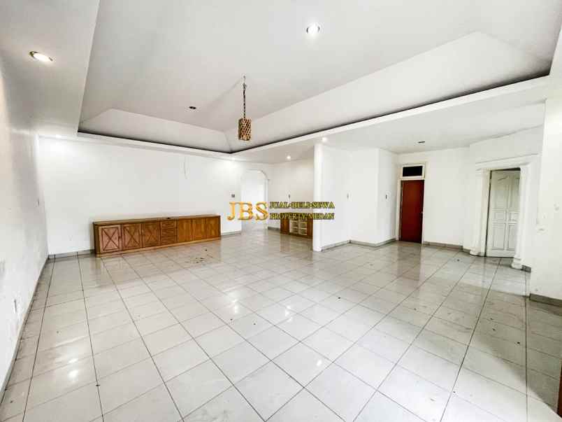 dijual rumah komplek citra wisata jalan