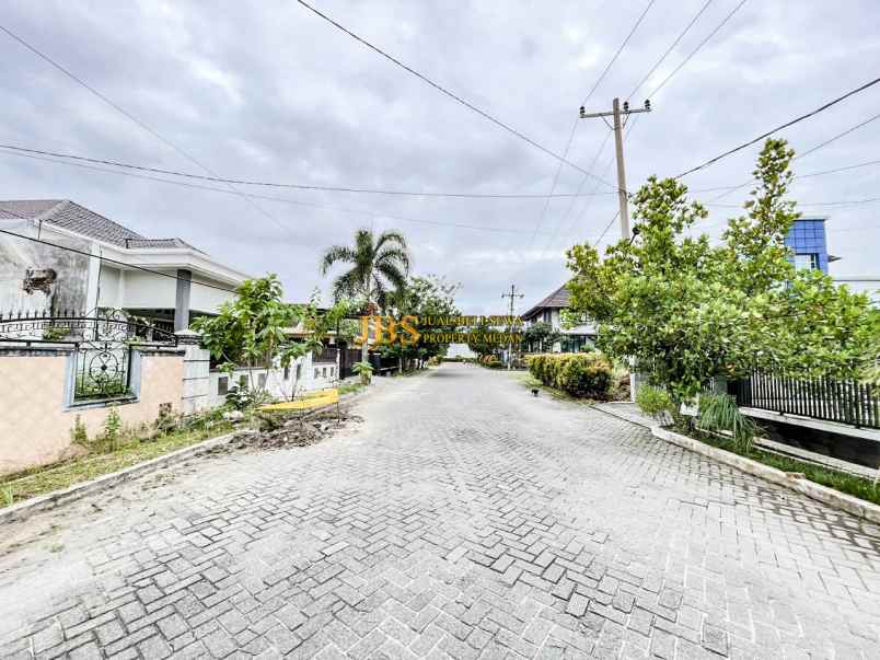 dijual rumah komplek citra wisata jalan