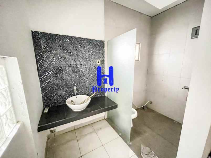 dijual rumah komplek citra wisata jalan