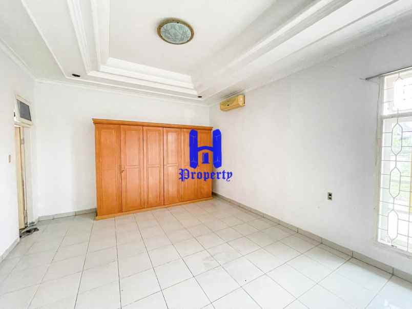 dijual rumah komplek citra wisata jalan