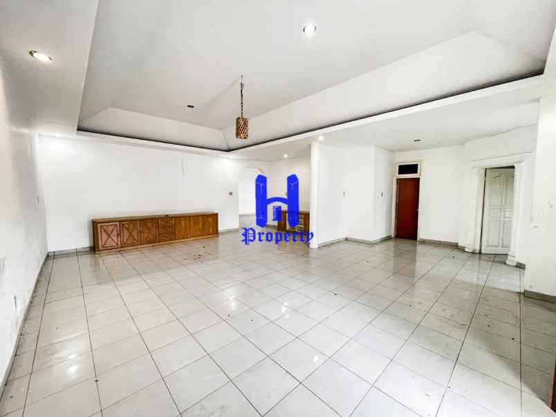 dijual rumah komplek citra wisata jalan