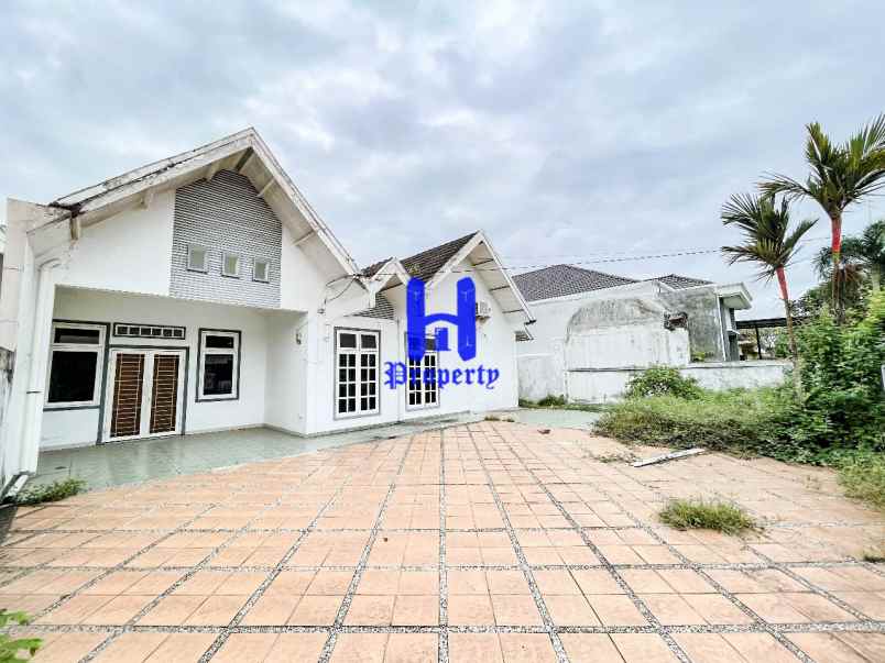 dijual rumah komplek citra wisata jalan
