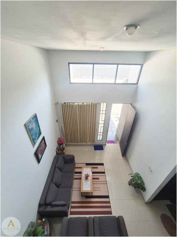dijual rumah kopo safira