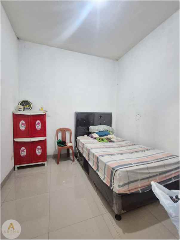 dijual rumah kopo safira