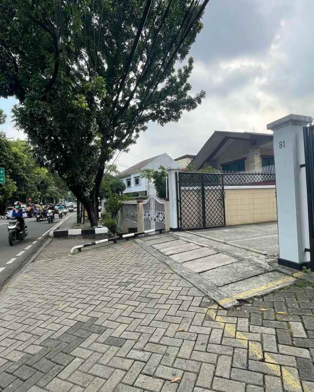 dijual rumah kramat pela