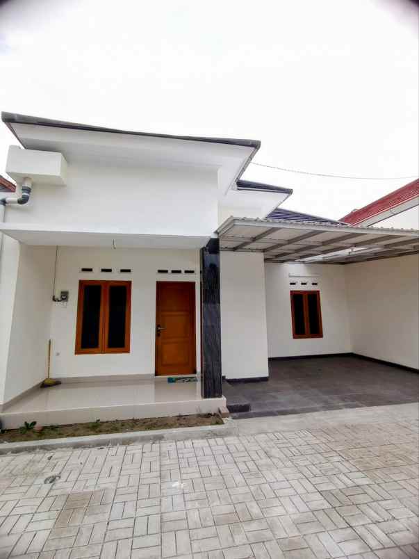 dijual rumah krapyak