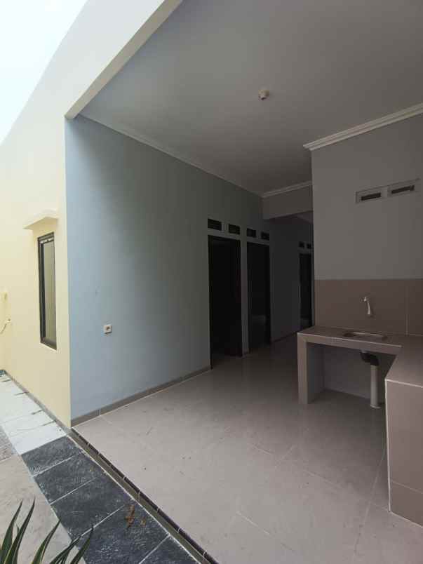 dijual rumah kunciran indah tangerang