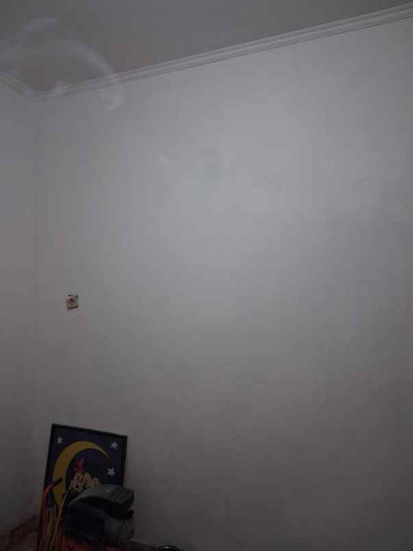 dijual rumah larangan