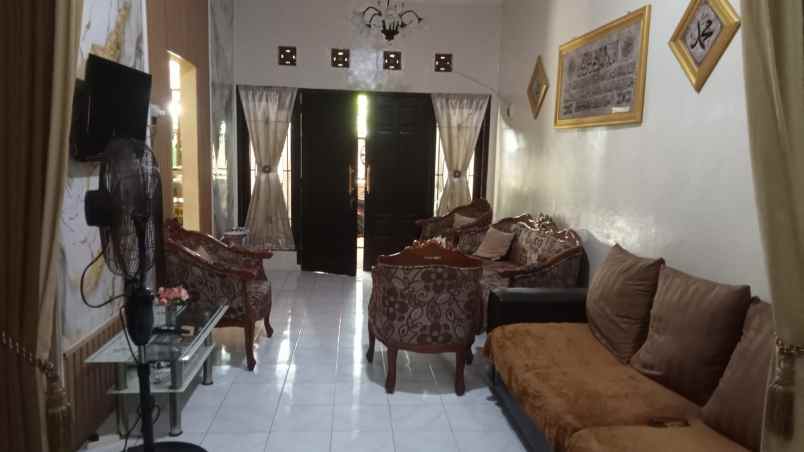 dijual rumah lebak