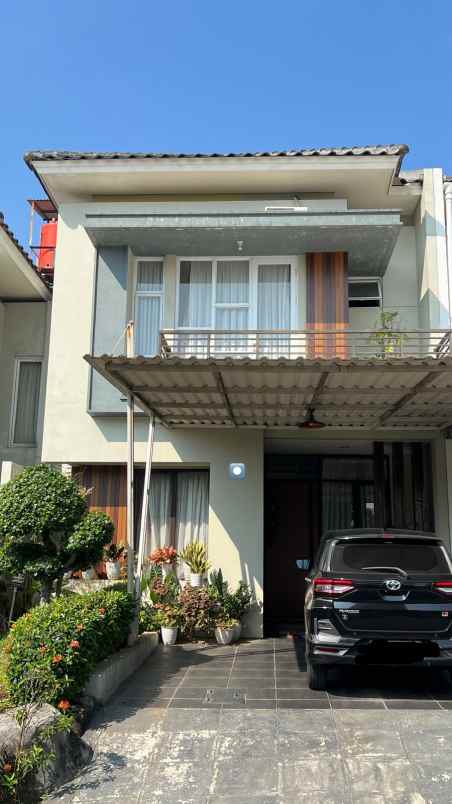 dijual rumah legenda wisata cibubur