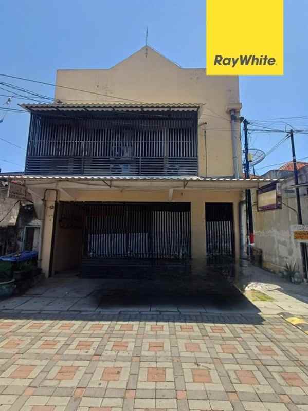 dijual rumah legian purimas