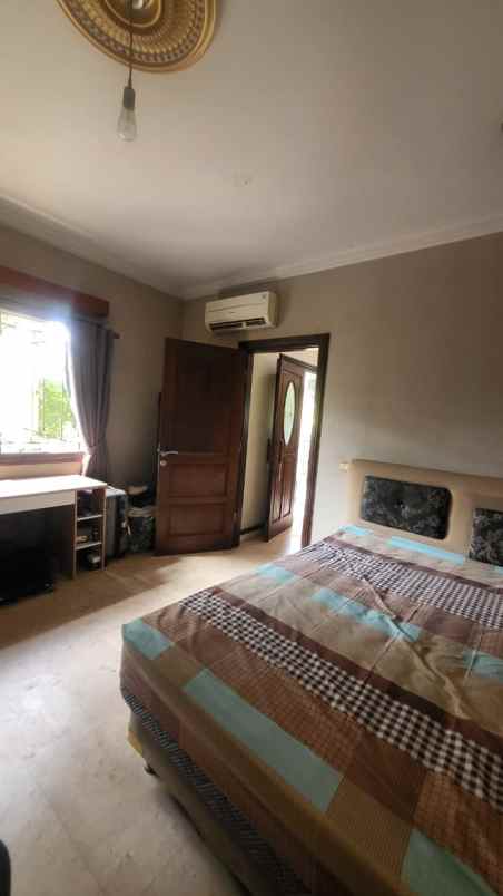 dijual rumah lengkong wetan serpong