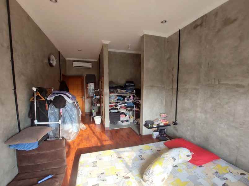 dijual rumah limo cinere depok