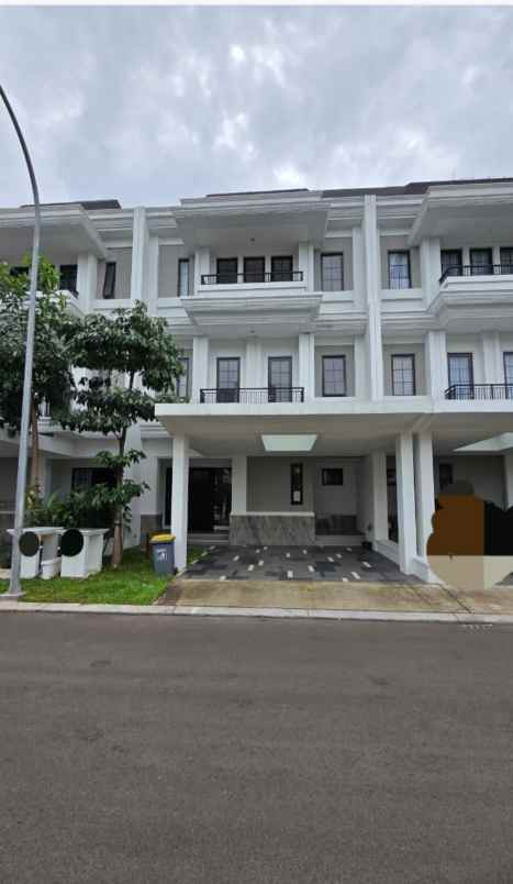 dijual rumah lokasi ramai