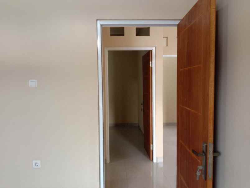 dijual rumah lokasi strategis akses