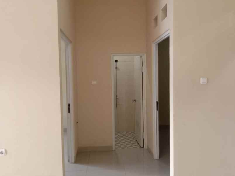 dijual rumah lokasi strategis akses