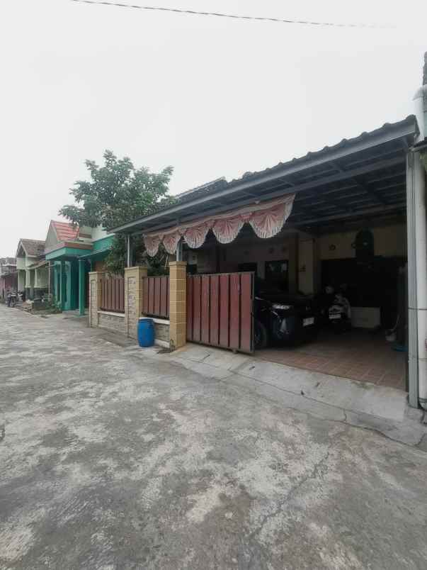 dijual rumah lpmp