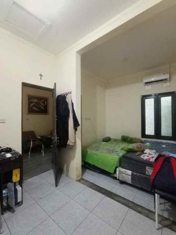 dijual rumah lpmp