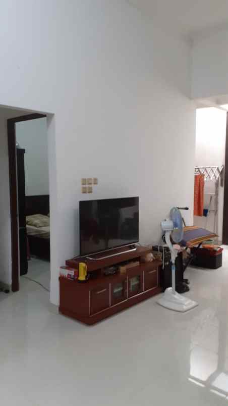 dijual rumah luas 135 meter murah digrand wisata