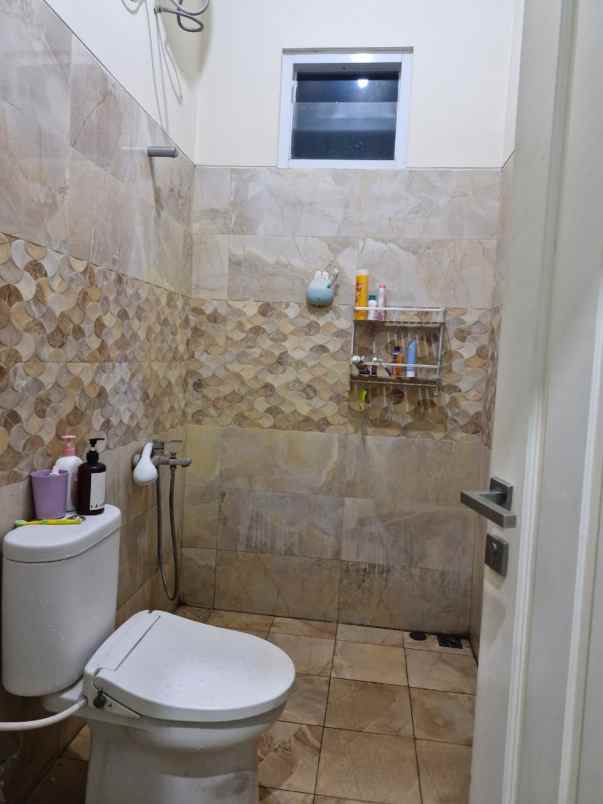 dijual rumah luas 192 meter murah duku bima