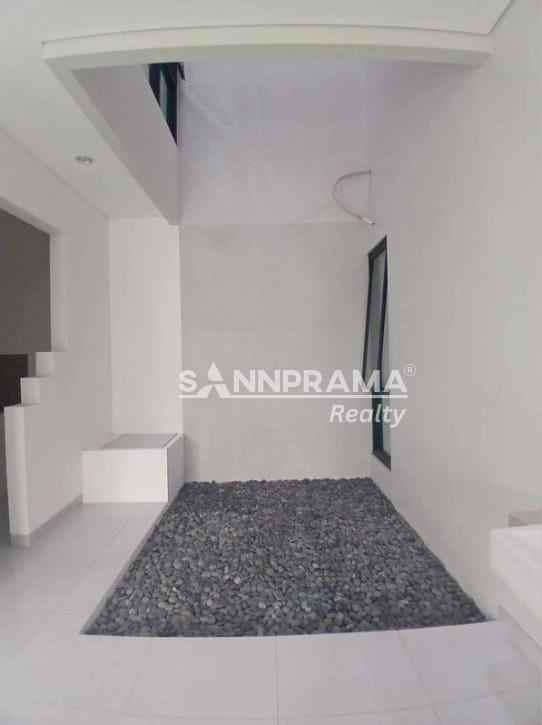 dijual rumah mampang