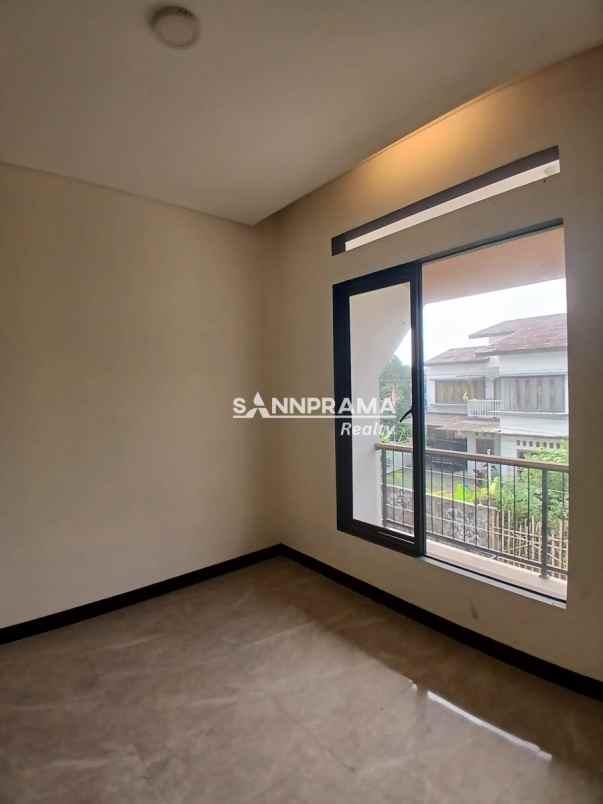 dijual rumah mampang