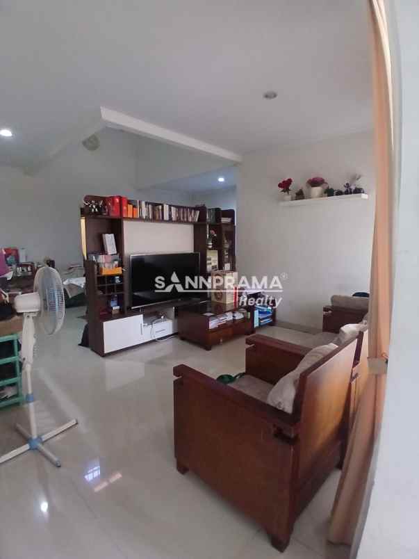 dijual rumah mampang