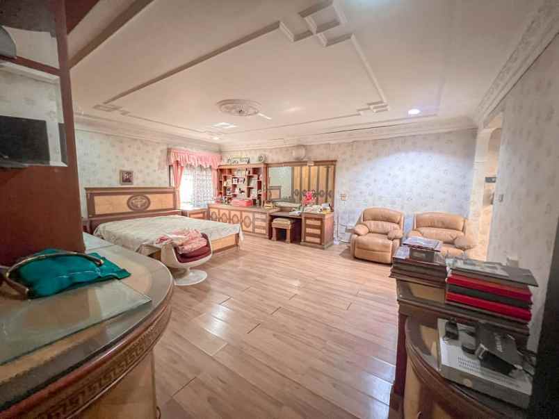 dijual rumah mangga besar