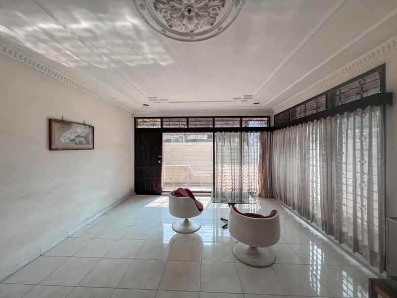 dijual rumah mangga besar